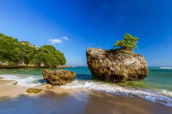 10 Destinasi Wisata Populer di Padang yang Wajib Dikunjungi