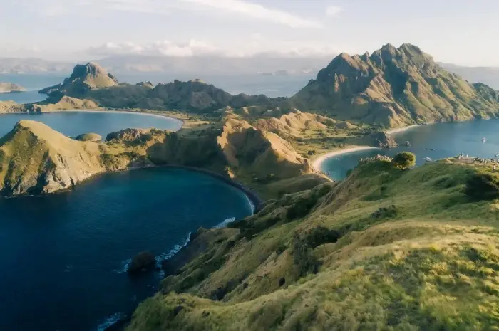 10 Destinasi Wisata Terbaik di Nusa Tenggara Timur yang Patut Dieksplorasi