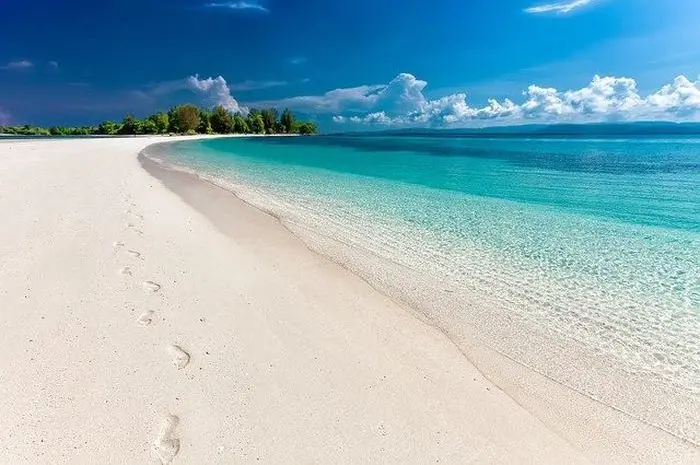 10 Pantai di Bali yang Terkenal Hingga Mancanegara