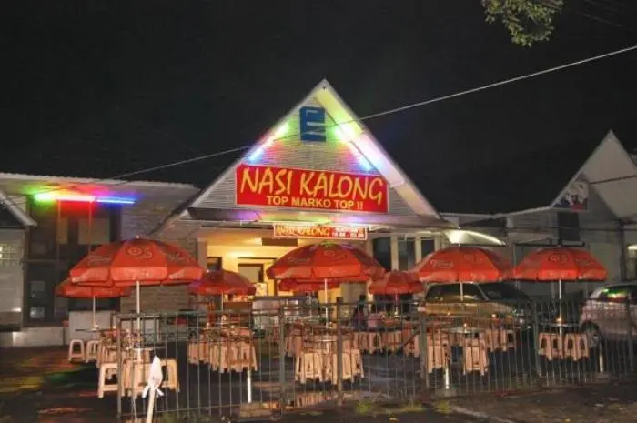 10 Wisata Kuliner Malam di Bandung yang Cocok untuk Makan Malam Bersama Keluarga